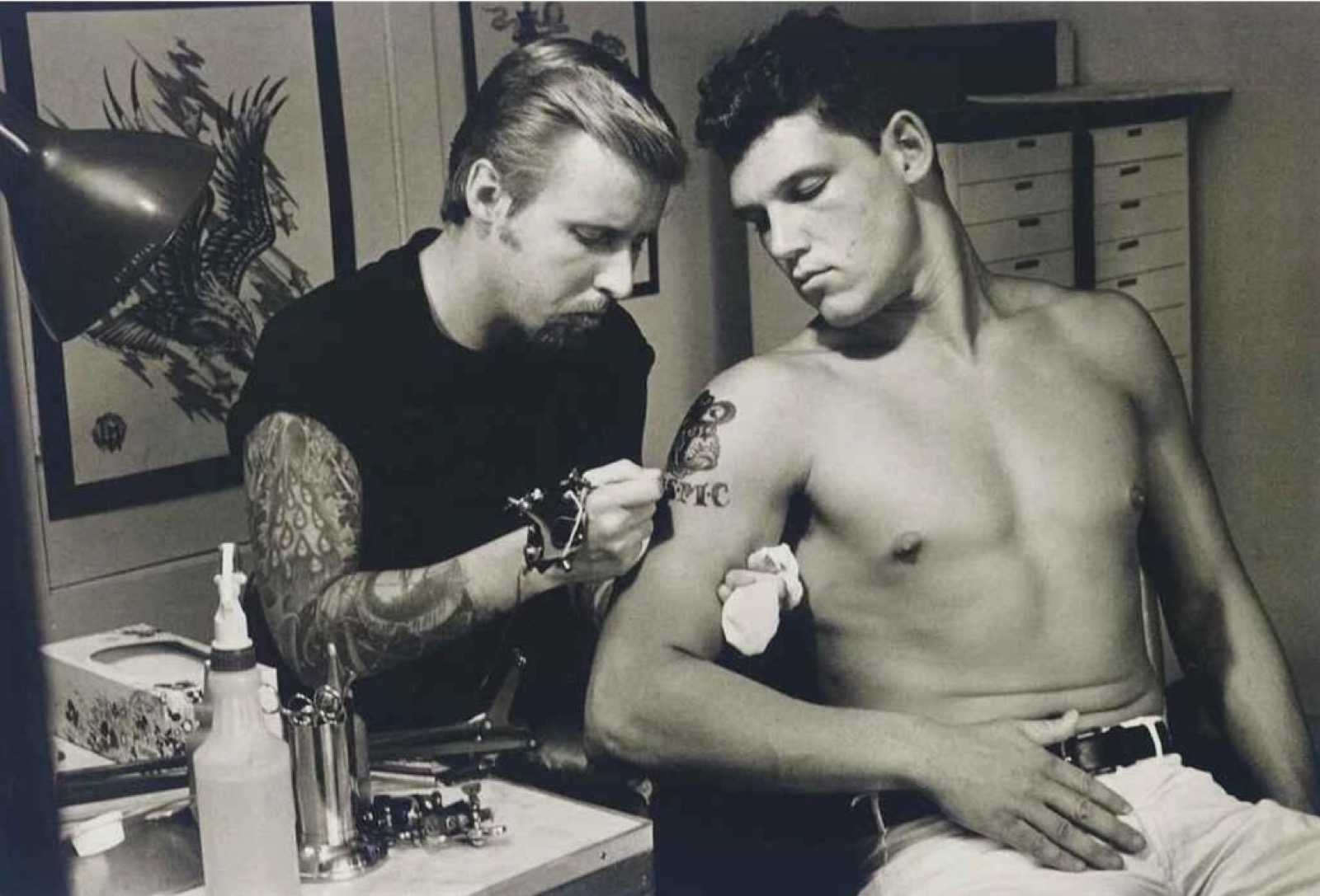 Bruce Weber, Floating World Tattoo Parlor, Honolulu, 1982