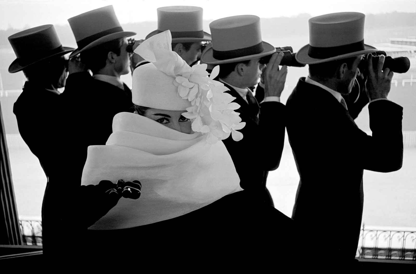 Frank Horvat, Givenchy Hat C, Paris, 1958