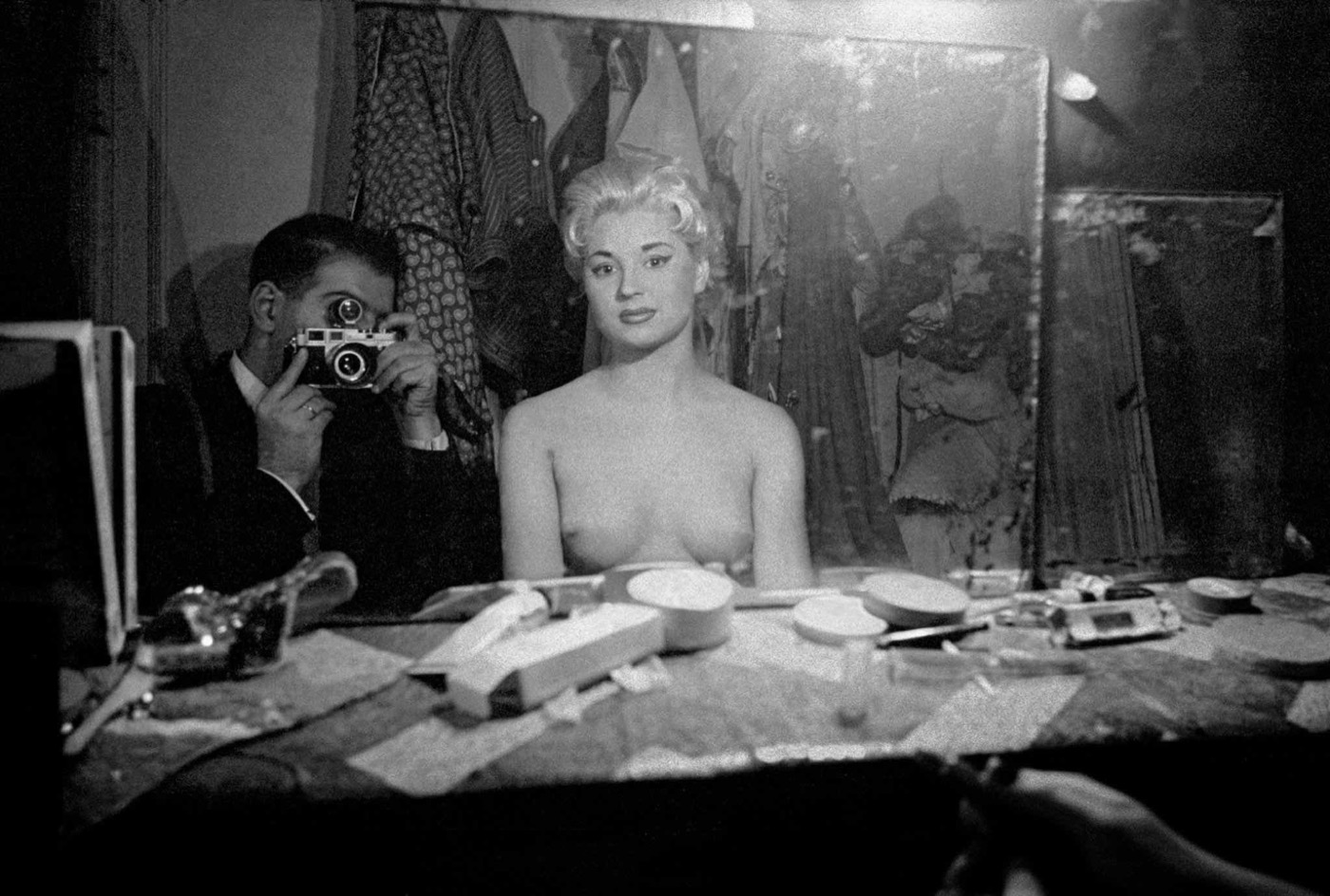 Frank Horvat, Le Sphynx (Self-portrait with a stripper), Paris, 1956