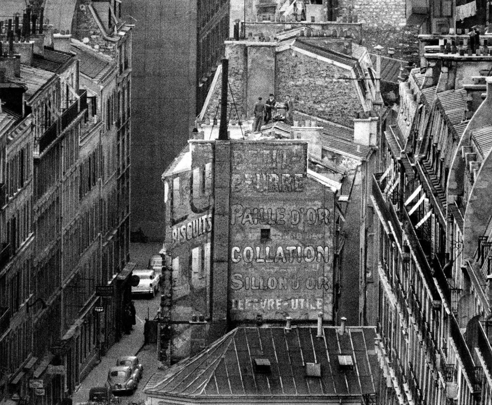 Frank Horvat, Place de l'Étoile neighborhood, Paris, 1956