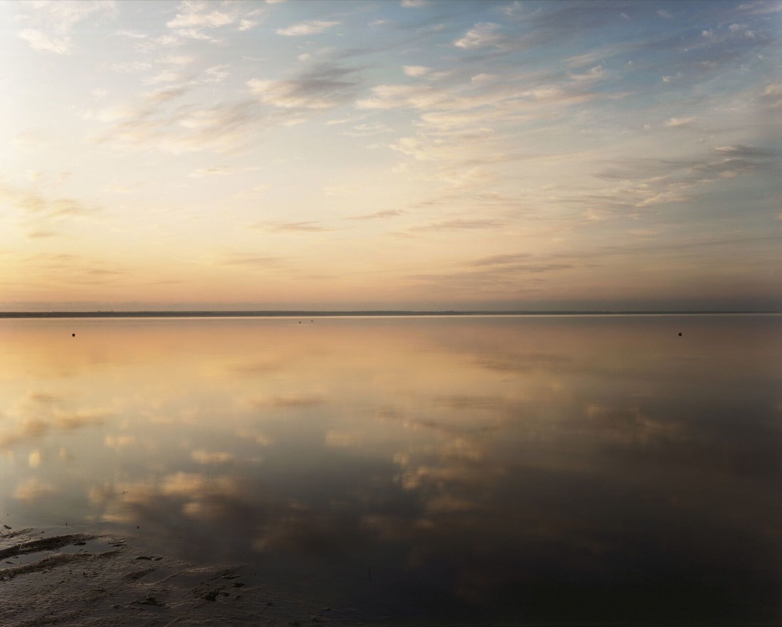 Joel Meyerowitz, Bay / Sky, Dawn, Provincetown, Massachusetts, 1986