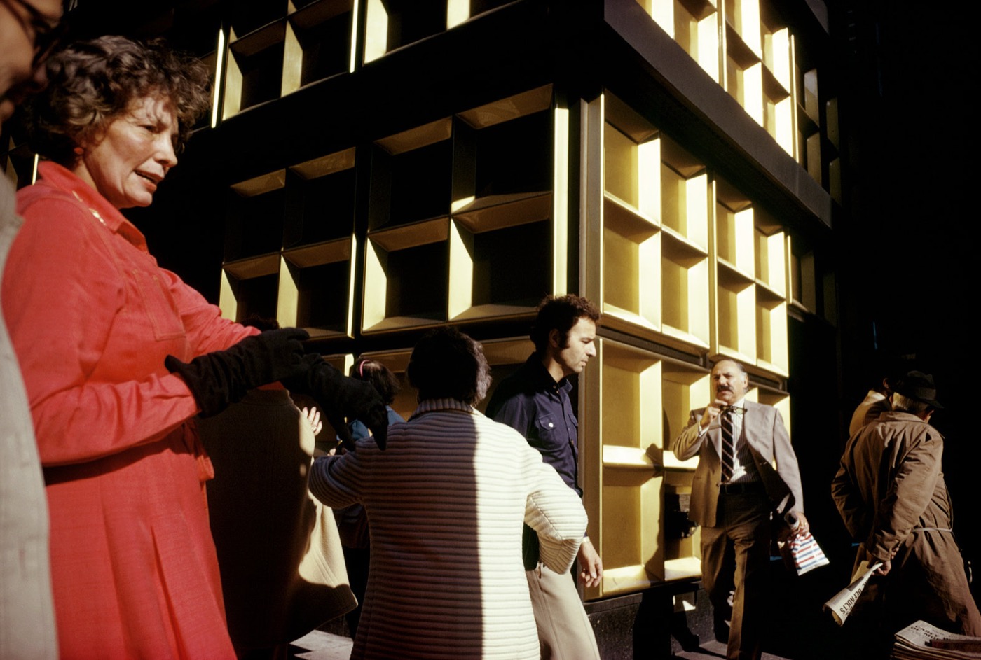 Joel Meyerowitz, Madison Avenue and 60th Street, New York City, 1975