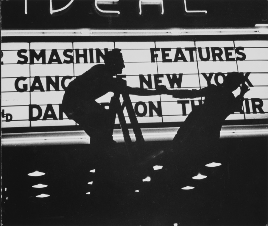 Louis Faurer, Ideal Theatre, Philadelphia, 1938