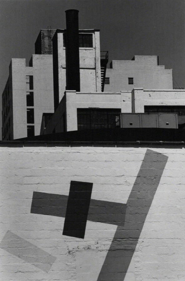 Louis Stettner, Downtown, near Canal Street, New York, 1985