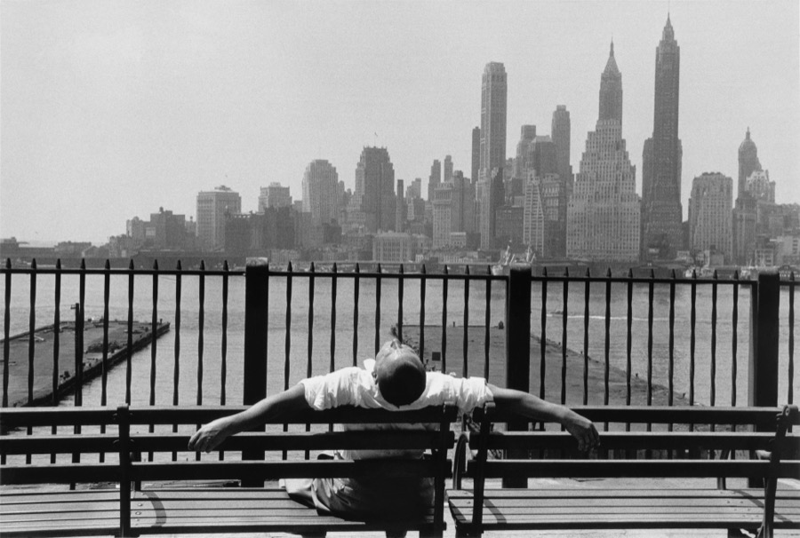 Louis Stettner, Brooklyn Promenade, Brooklyn, New York, 1954
