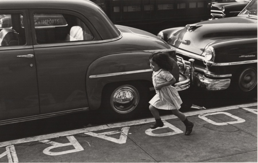 Louis Stettner, Little Girl Running, Lower East Side, 1952