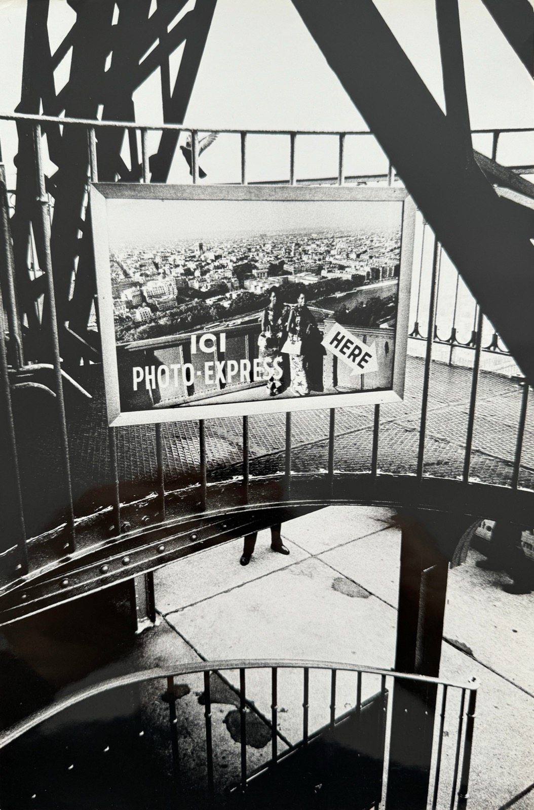 Ramón Masats, Tour Eiffel, Paris, 1962