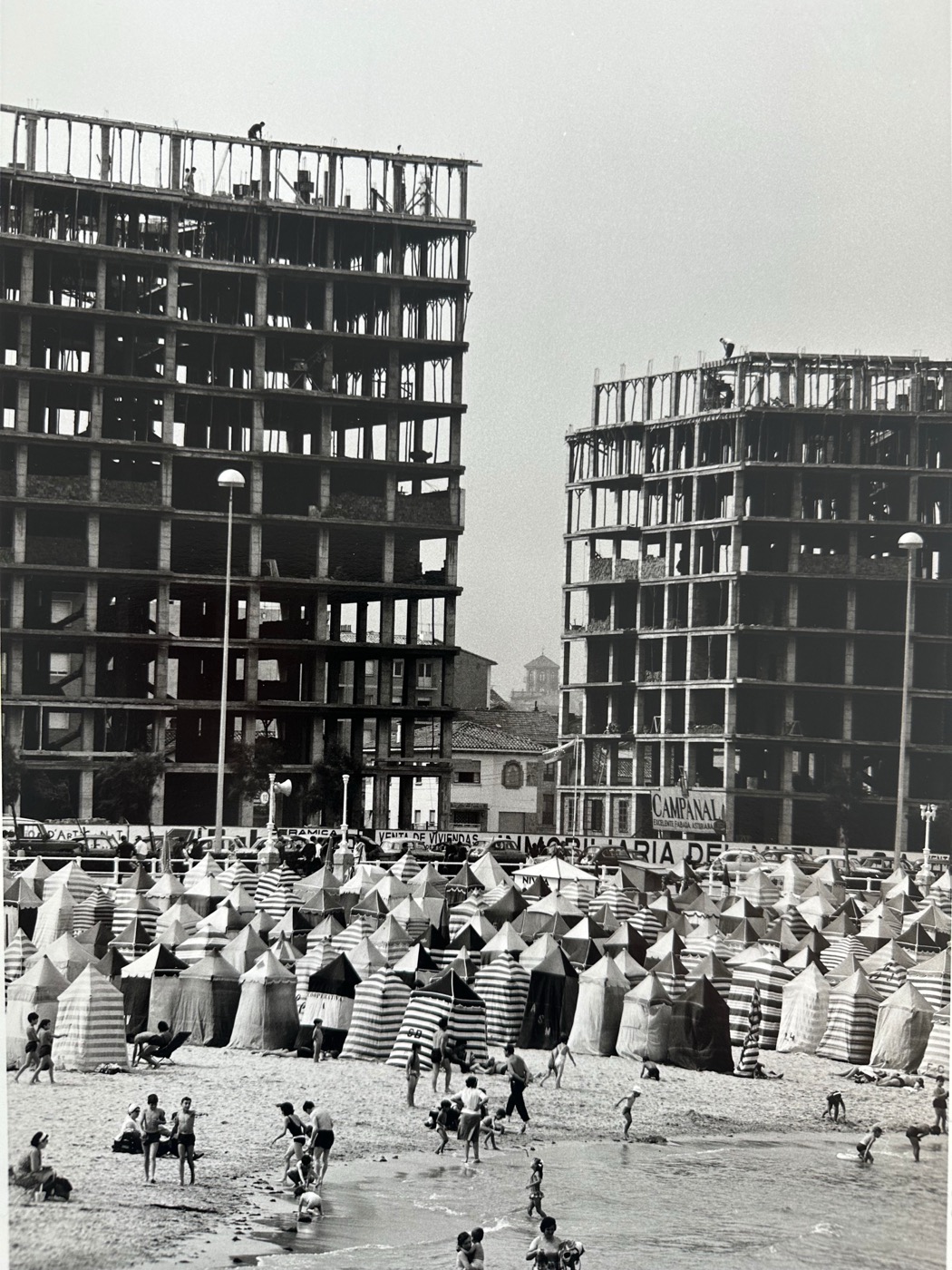Ramón Masats, Playa de San Lorenzo, Gijón, 1962