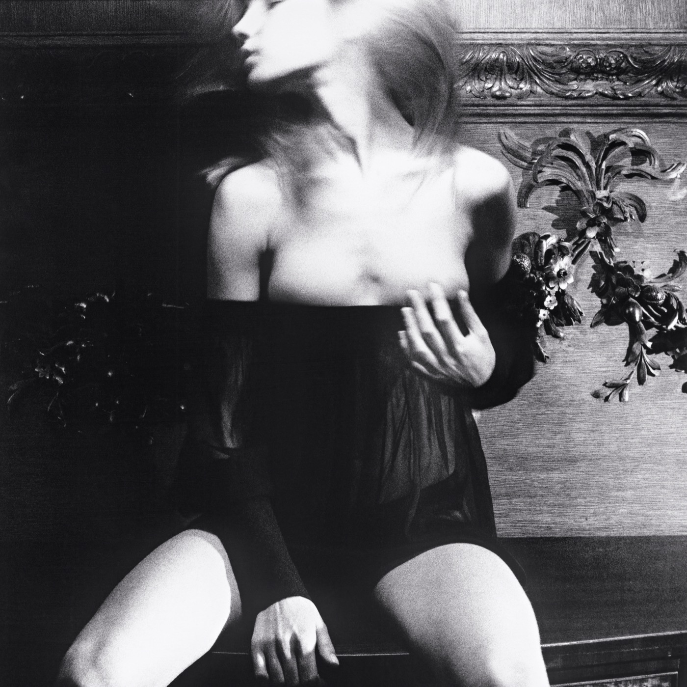 Steven Meisel, Natalia Vodianova, Woolworth Estate, Glen Cove, Long Island, New York, 2002