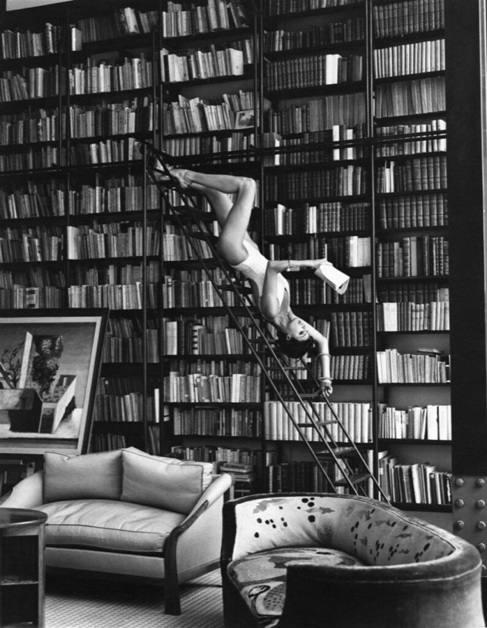 Steven Meisel, Bookcase, Linda Evangelista, 1992