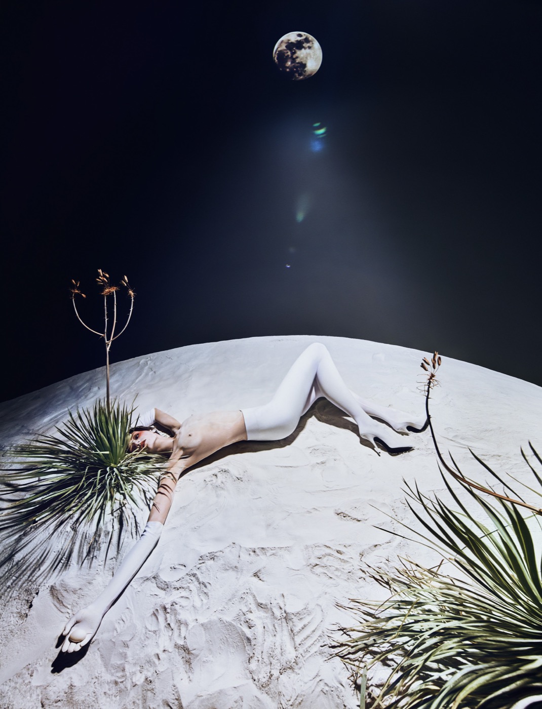 Txema Yeste, Over the Moon, 2017