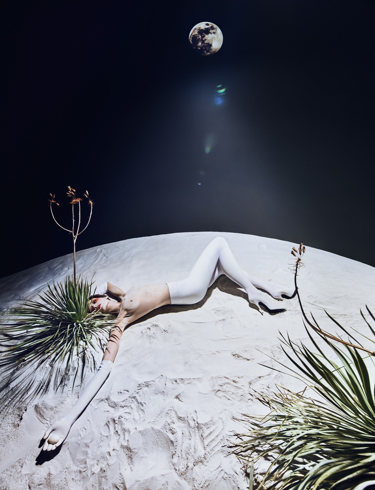 Txema Yeste, Over the Moon, 2017