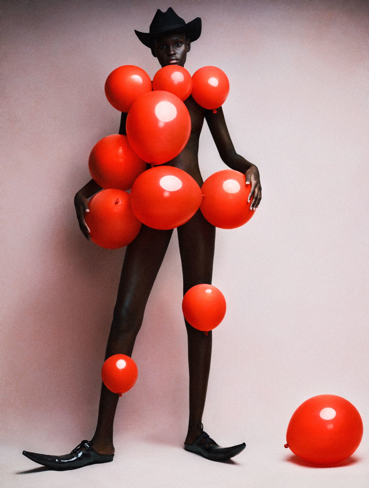 Txema Yeste, Red Balloon Cowboy / Ayuen, 2024