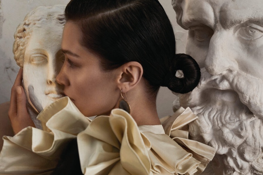 Txema Yeste, Bella Hadid, 2019